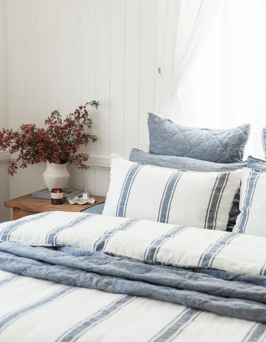 Salt Living Linen Quilt - Indigo QUEEN